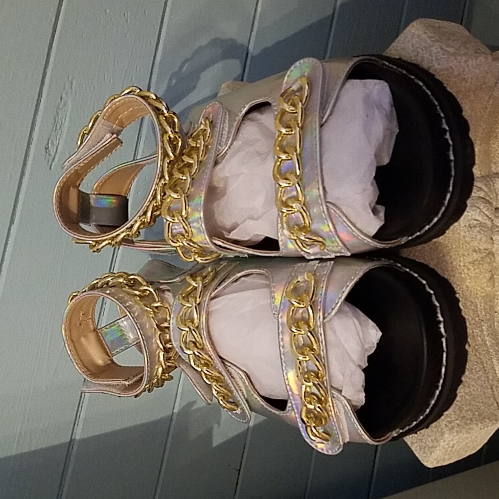 So Me sandals
